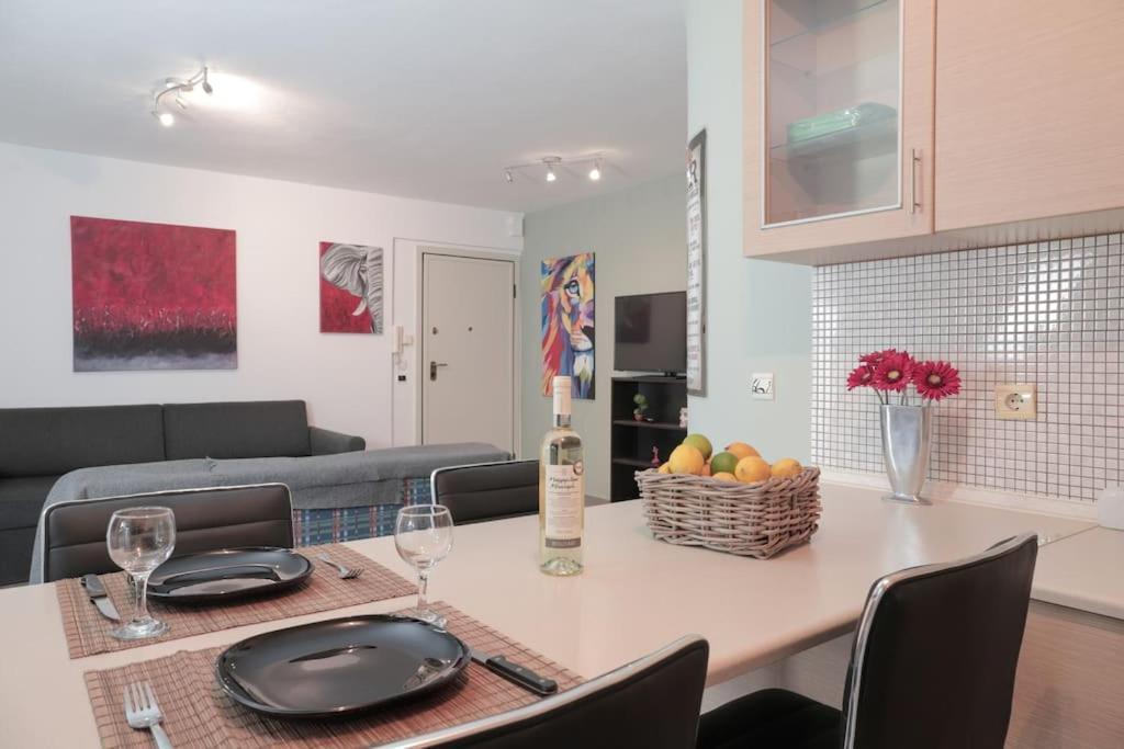 5 Min From Papageorgiou Free Indoor Parking Apartment Thessaloniki Exterior photo